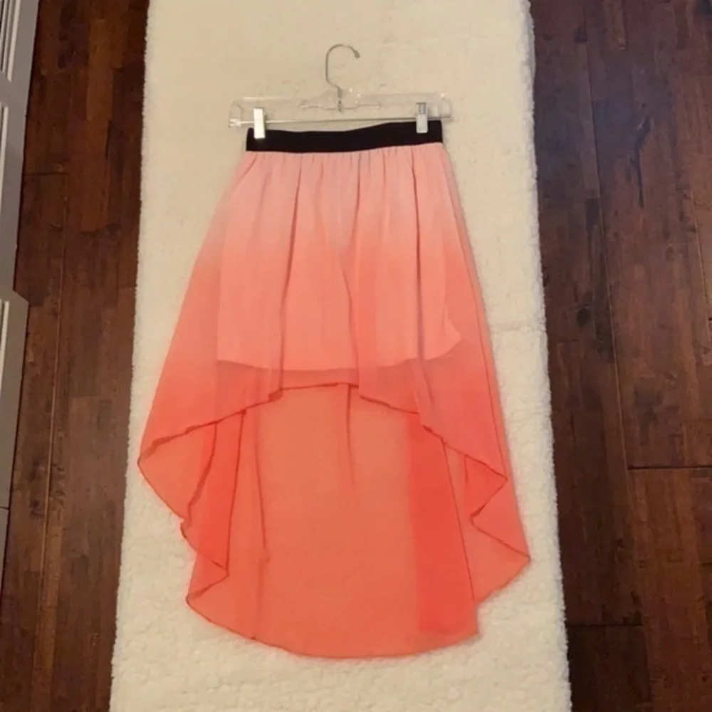 💥 FOREVER 21 High Low Skirt Size Small